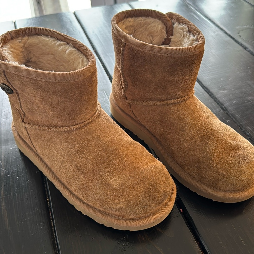 Ugg mini boots size 2